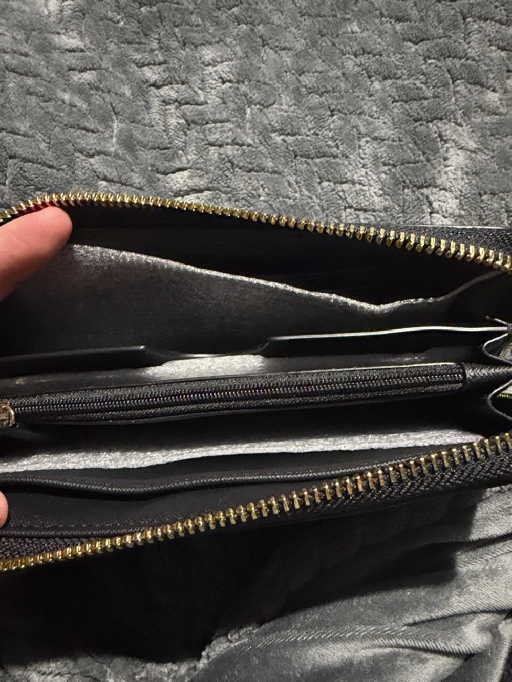 Michael Kors Black Zip-Around Saffiano Wallet with Gold Logo - Picture 4 of 9